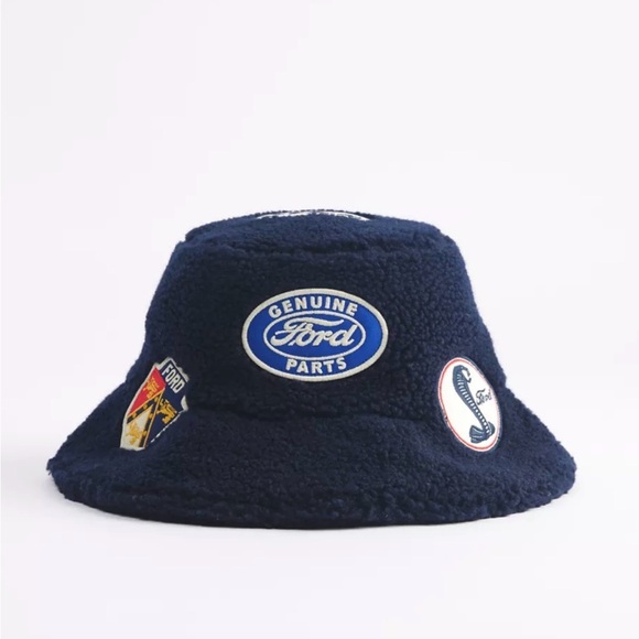 Urban Outfitters Accessories - Urban Outfitters American Needle Ford Patch Fleece Bucket Hat Black